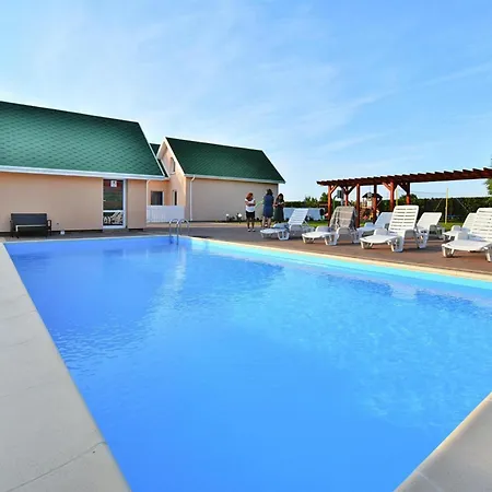 Ferienhaus Comfortable Homes, Pool, Sauna, Jacuzzi Osieki (Koszalin)