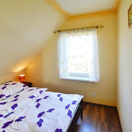 By Jamno With Pool Дом отдыха