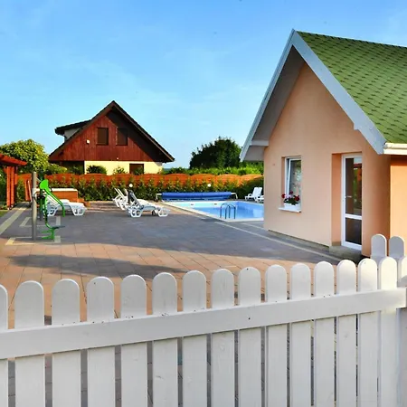 Comfortable Homes, Pool, Sauna, Jacuzzi