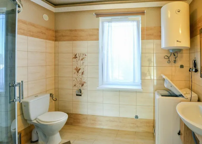 Comfortable Holiday Homes, Pool, Sauna, Jacuzzi *